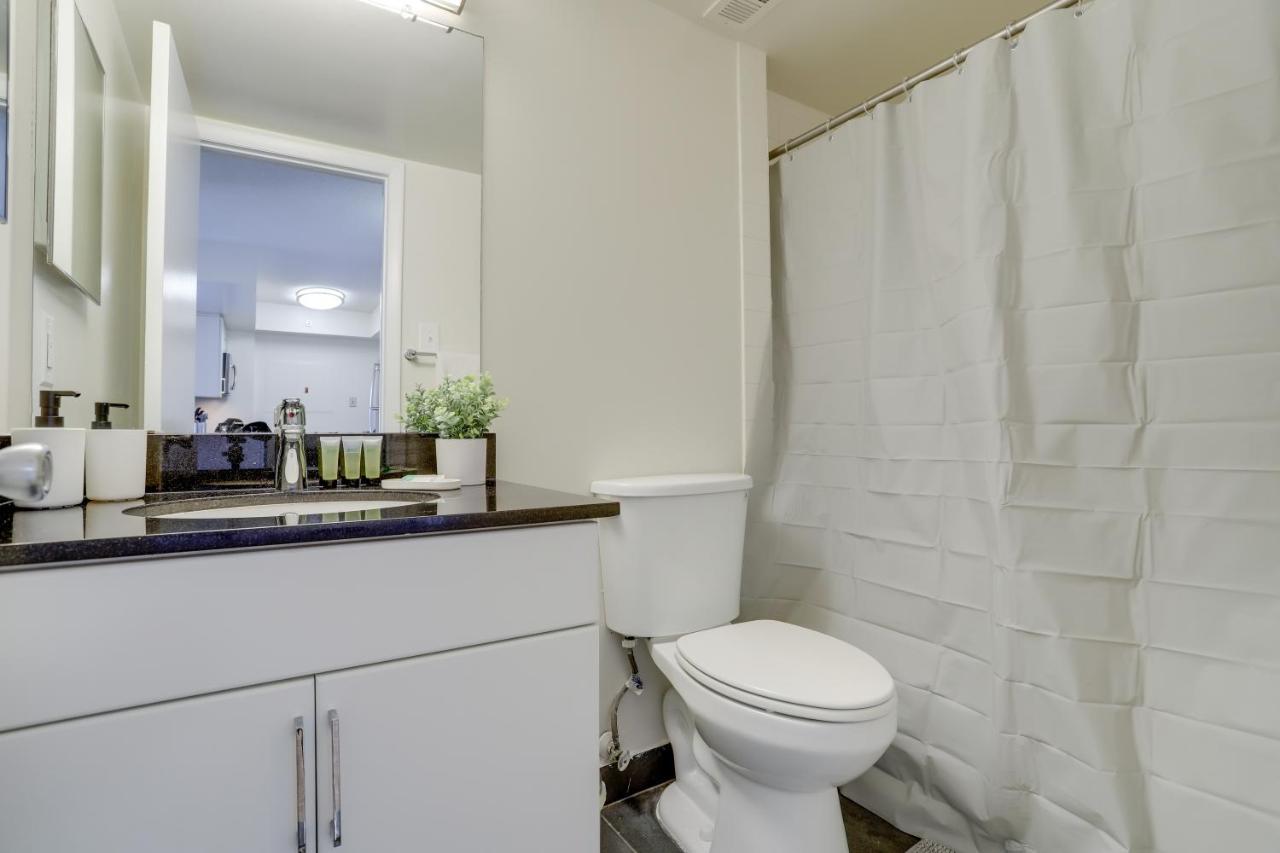 Stylish And Charming Apartment In Pentagon City Arlington Exterior foto